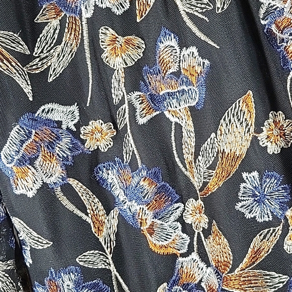 REBA Western Lightweight Button Up Denim&Lace Embroidered Blouse Size M - Picture 10 of 11